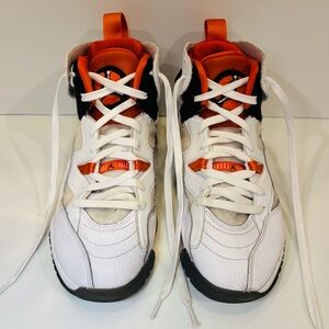 Nike Jordan Jumpman Two Trey ‘starfish’ 7Y